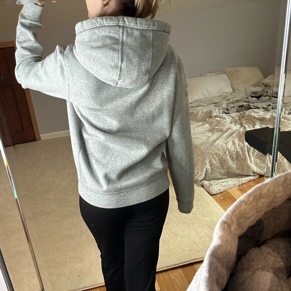 Abercrombie: Gray Super Thick Hoodie - Picture 2 of 10